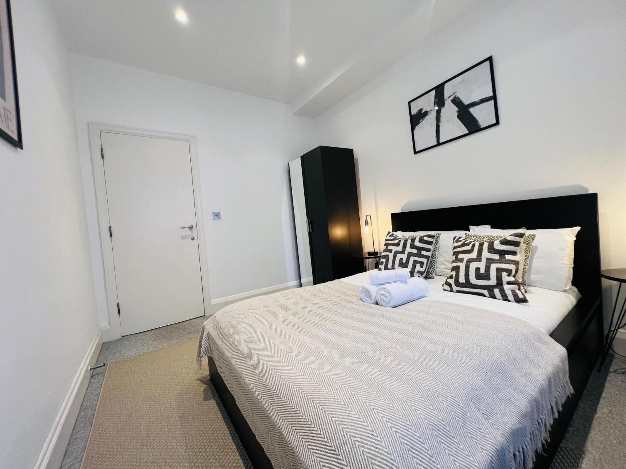 Stylish Flat Steps From Oxford Street! * Londen