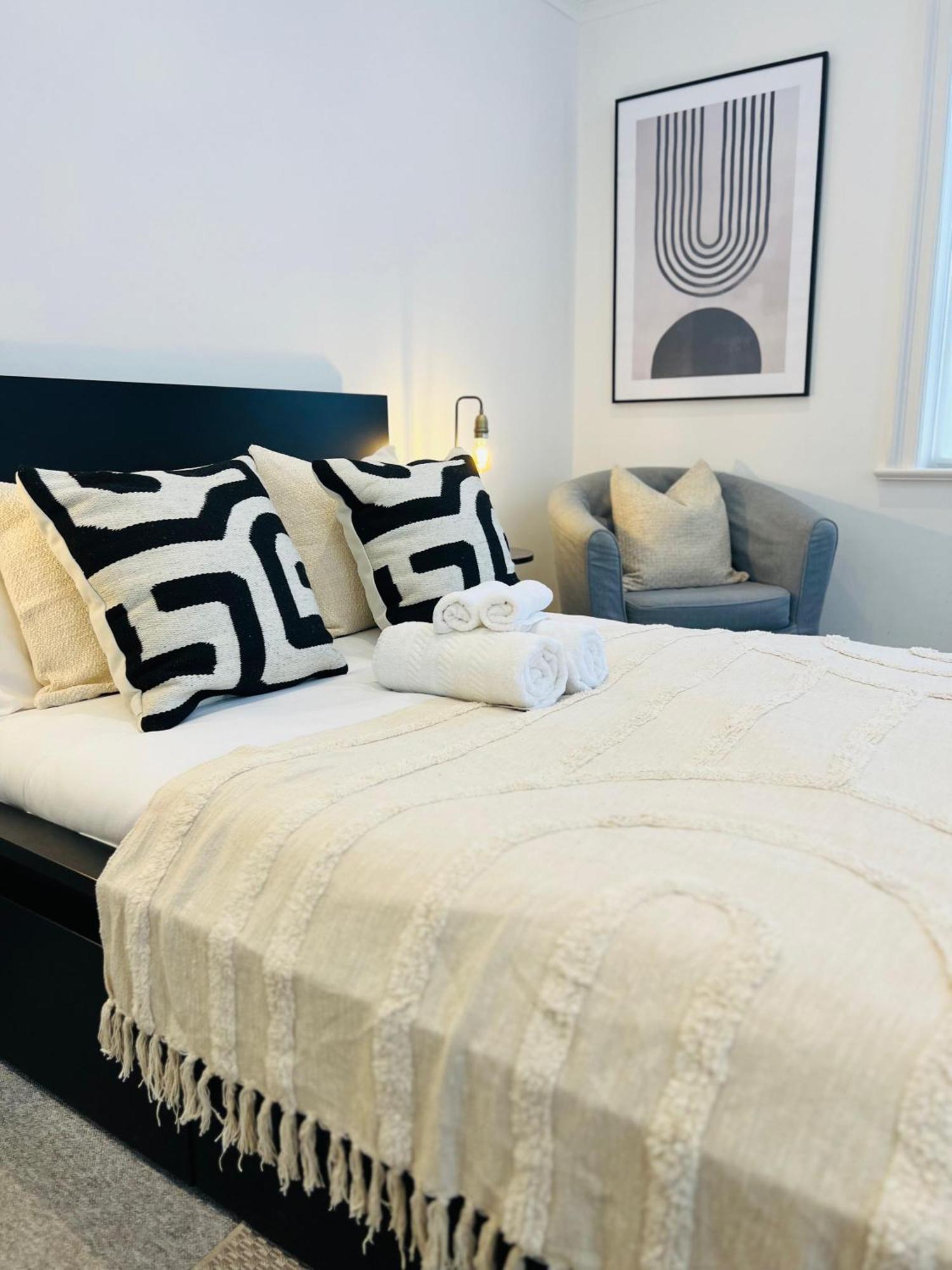 Appartement Stylish Flat Steps From Oxford Street! Londen