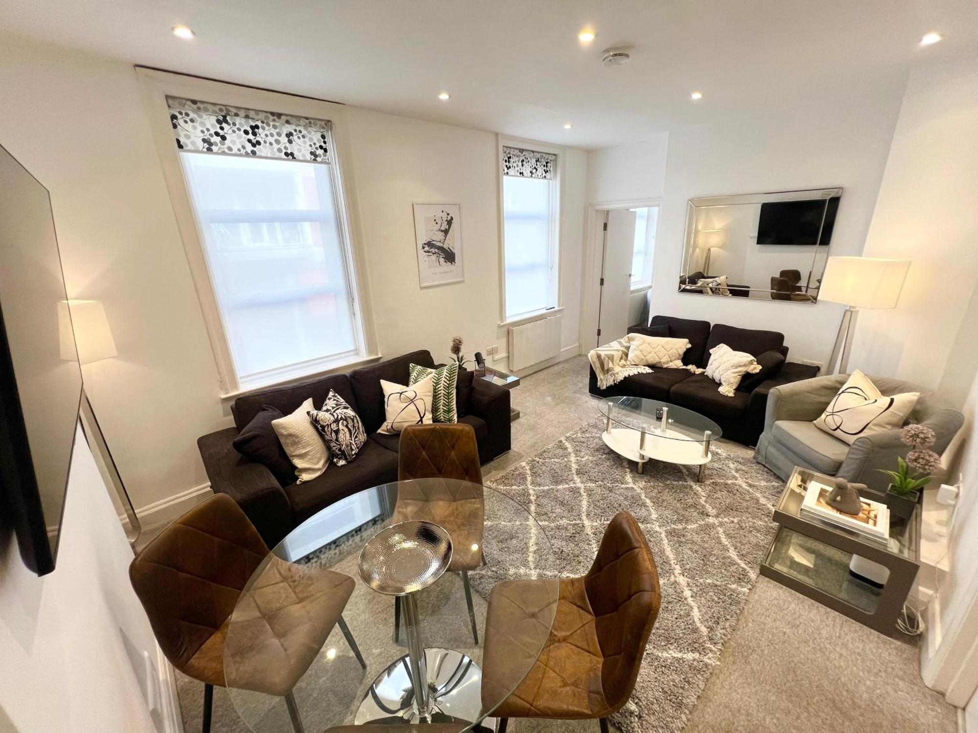 Appartement Stylish Flat Steps From Oxford Street! Londen